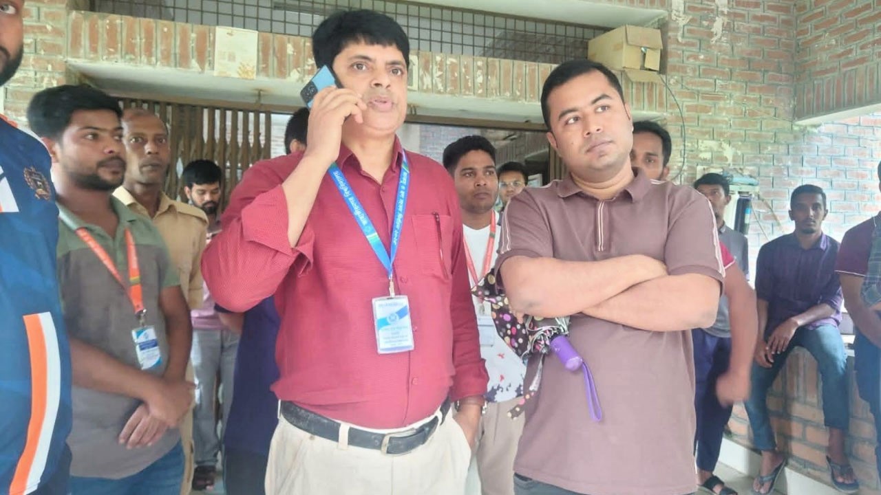 রবীন্দ্রনাথ ঠাকুর হল থেকে ছাত্রদলের কেন্দ্রীয় সহ-সভাপতি আটক